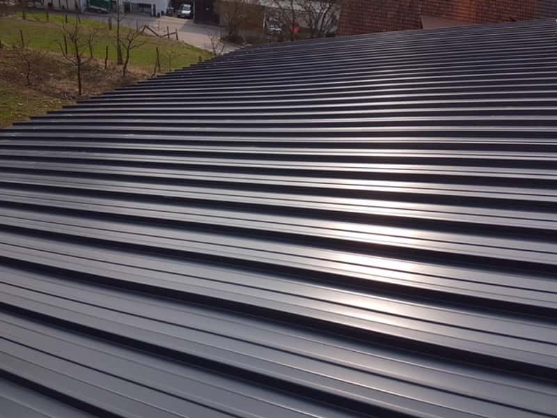 Dacheindeckung mit Sandwich-Elementen