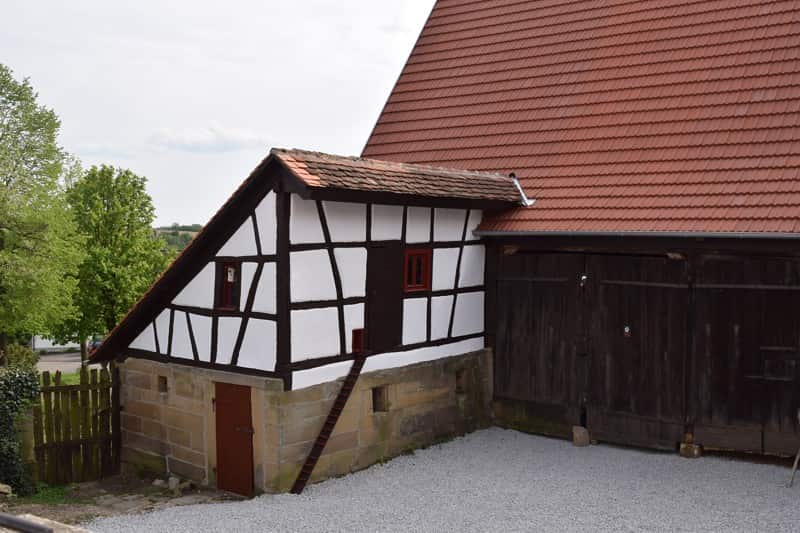 Vor allem Dachanschlüsse benötigen eine regelmäßige Überprüfung