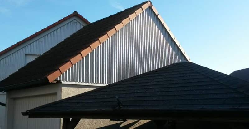 Fassadenrenovierung mit einer Stahl-Well-Verkleidung